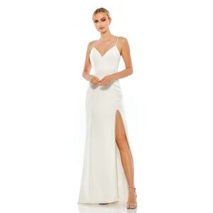 Mac Duggal SWEETHEART EVENING GOWN W/ RHINESTONE ACCENTS in white size 8